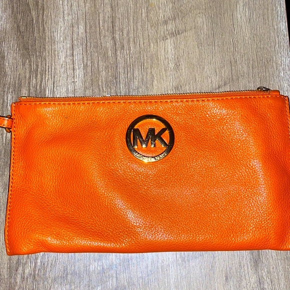 KORS Michael Kors Handbags - Large Michael Kors wristlet